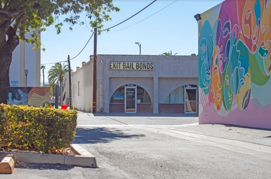 3750-3760 10th St, Riverside, CA for sale - Building Photo - Image 2 of 3
