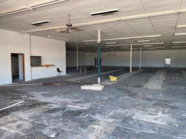 2511 19th St, Hondo, TX à louer - Photo intérieure - Image 2 de 7