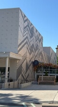 1876 Utica Sq, Tulsa, OK for lease Building Photo- Image 2 of 9