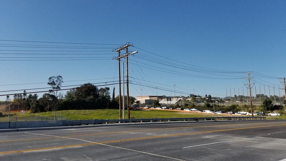 2.53 Acres Los Alamos Rd Corner Lot, Murrieta, CA for lease - Primary Photo - Image 2 of 6