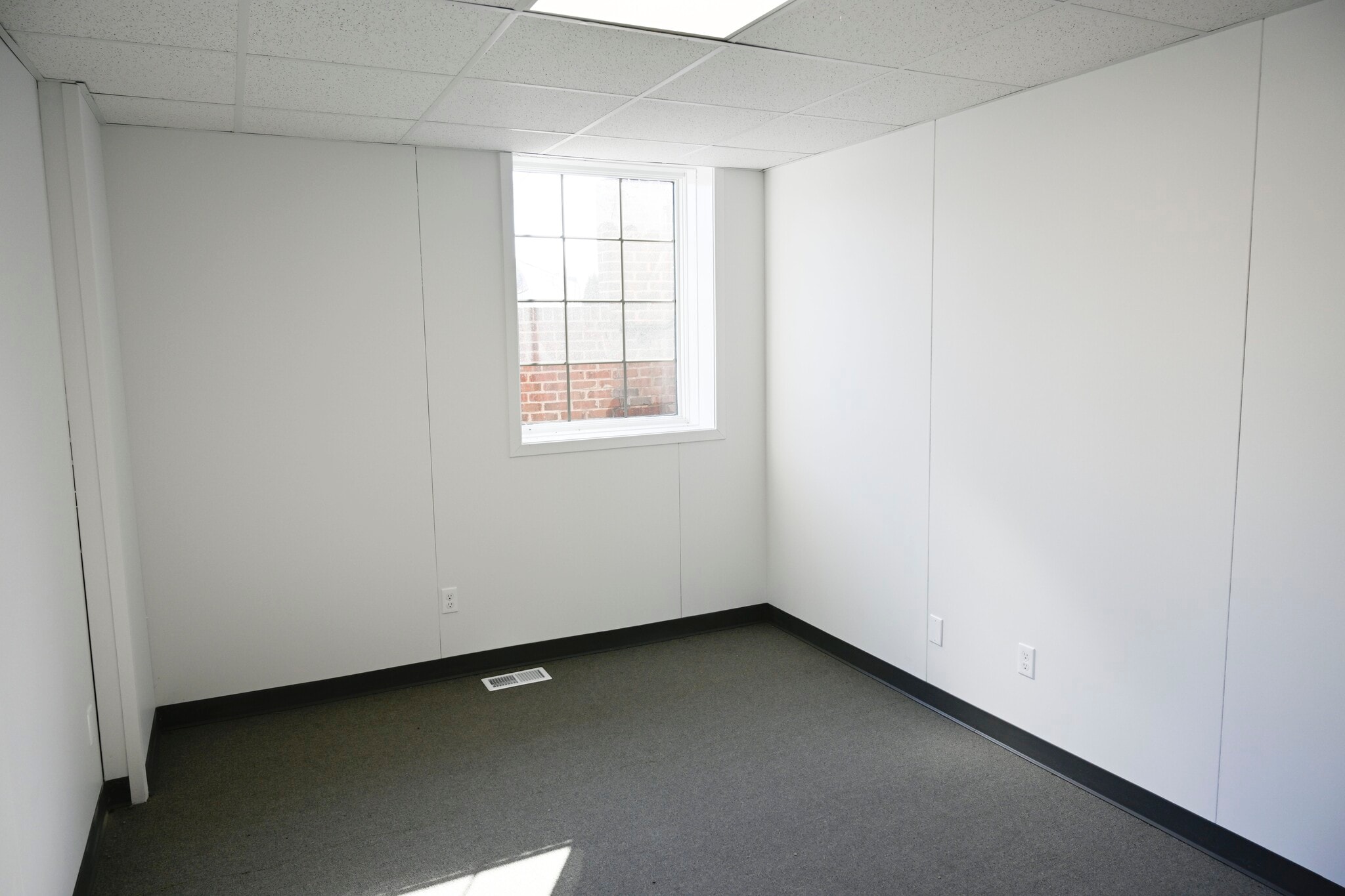 6080 Dixie Hwy, Independence Township, MI for lease Interior Photo- Image 1 of 32