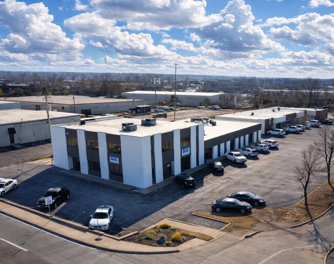 Plus de détails pour Lackland Industrial Dr – Flex à vendre
