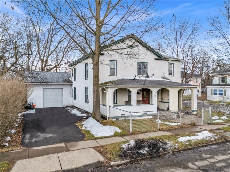 9 1/2 S Liberty Ave, Endicott, NY for sale Primary Photo- Image 1 of 3