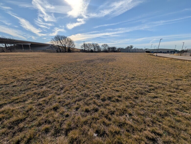 Spring Valley Rd, Lorena, TX for sale - Building Photo - Image 2 of 4