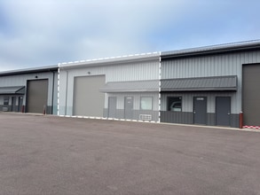 27084 Kerslake Pl, Tea, SD for lease Interior Photo- Image 1 of 10