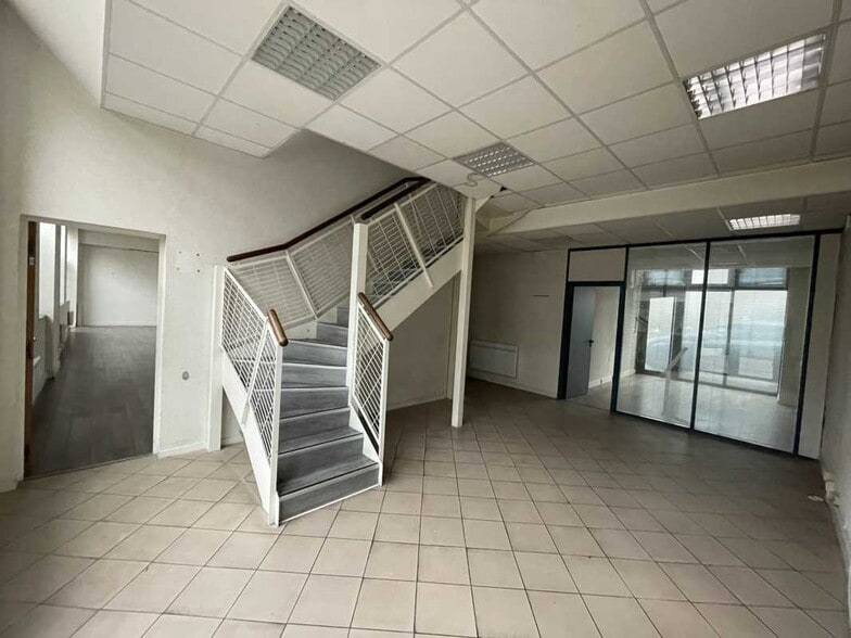 Flex dans Vanves à louer - Photo intérieure - Image 2 de 11