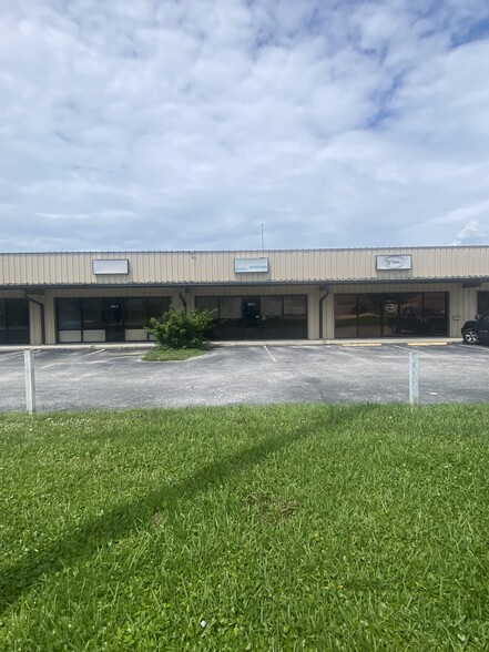 705 Live Oak St, Tarpon Springs, FL for sale - Building Photo - Image 1 of 1