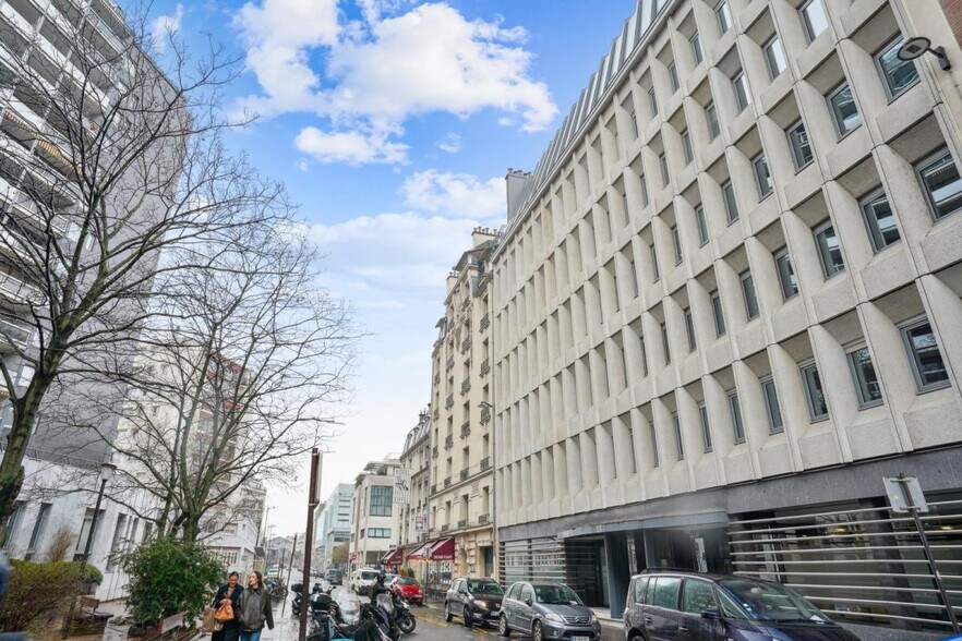 28-28 Rue Du Docteur Finlay, Paris for lease - Building Photo - Image 3 of 15