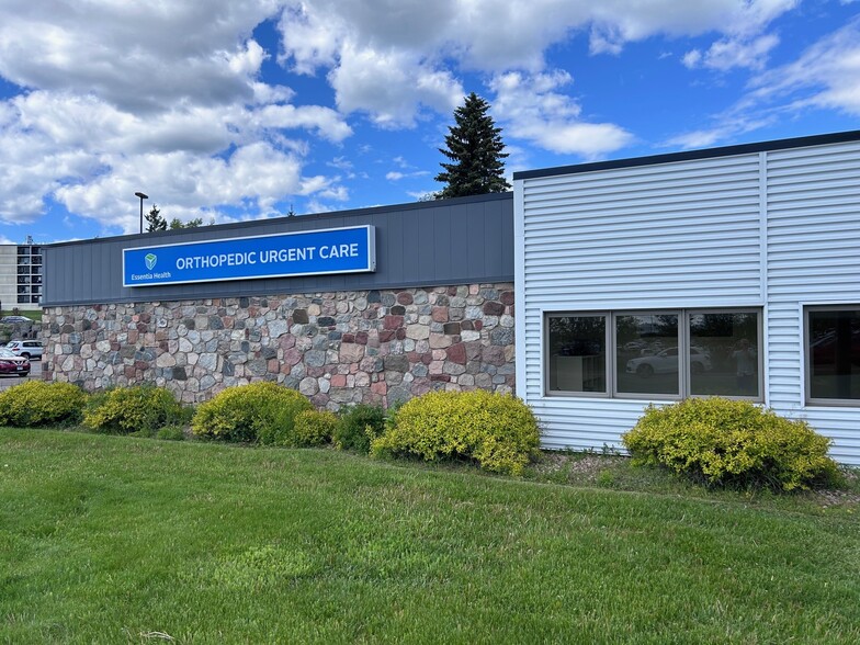 1301 Miller Trunk Hwy, Duluth, MN for sale - Building Photo - Image 2 of 6