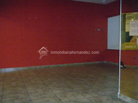 Retail in Cáceres for lease - Building Photo - Image 3 of 4