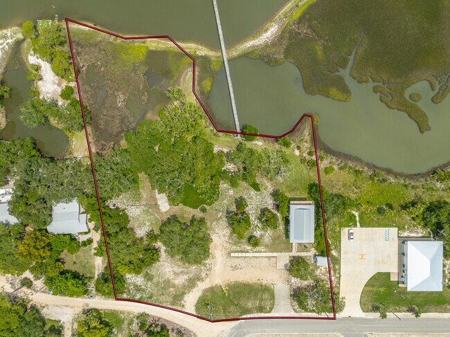 Plus de détails pour 127 Harbor Cir, Panacea, FL - Bureau à vendre