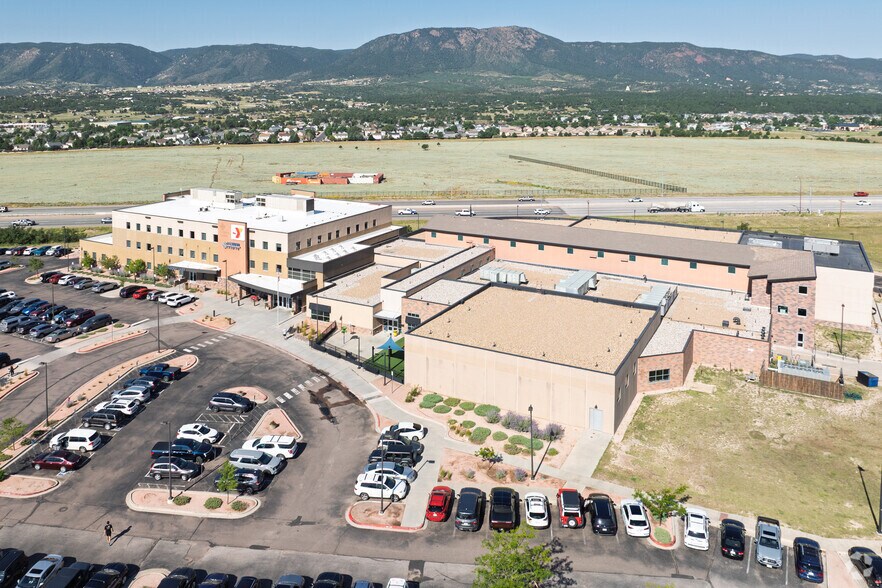 17230-17250 Jackson Creek Pky, Monument, CO for lease - Building Photo - Image 2 of 11