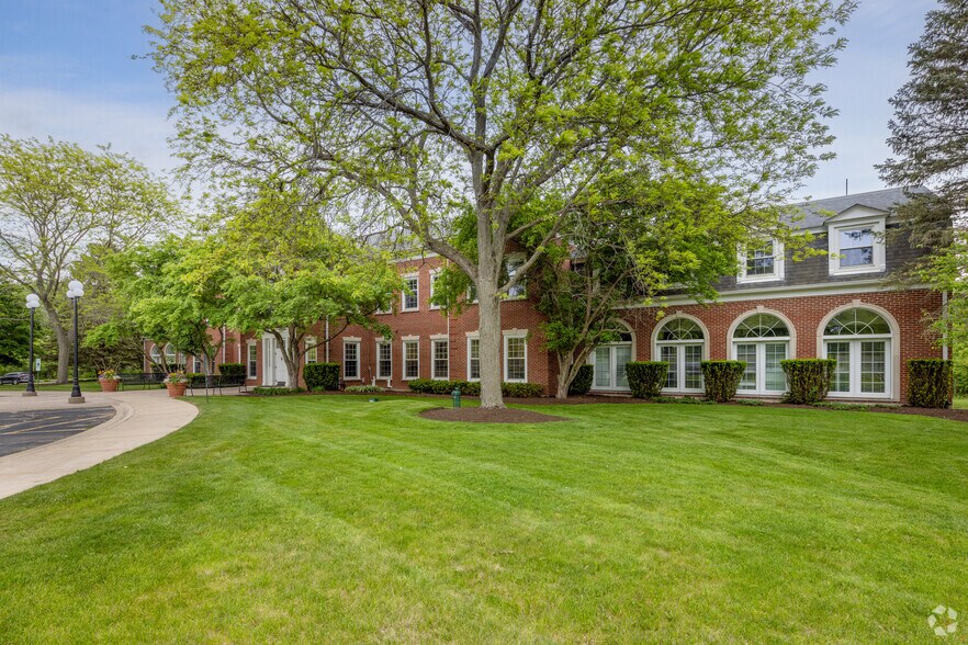 3880 Salem Lake Dr, Long Grove, IL à vendre - Photo du bâtiment - Image 3 de 19