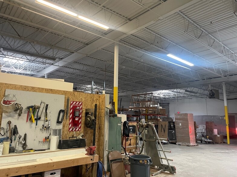 11241-11265 91st Ave N, Maple Grove, MN for lease - Building Photo - Image 3 of 8