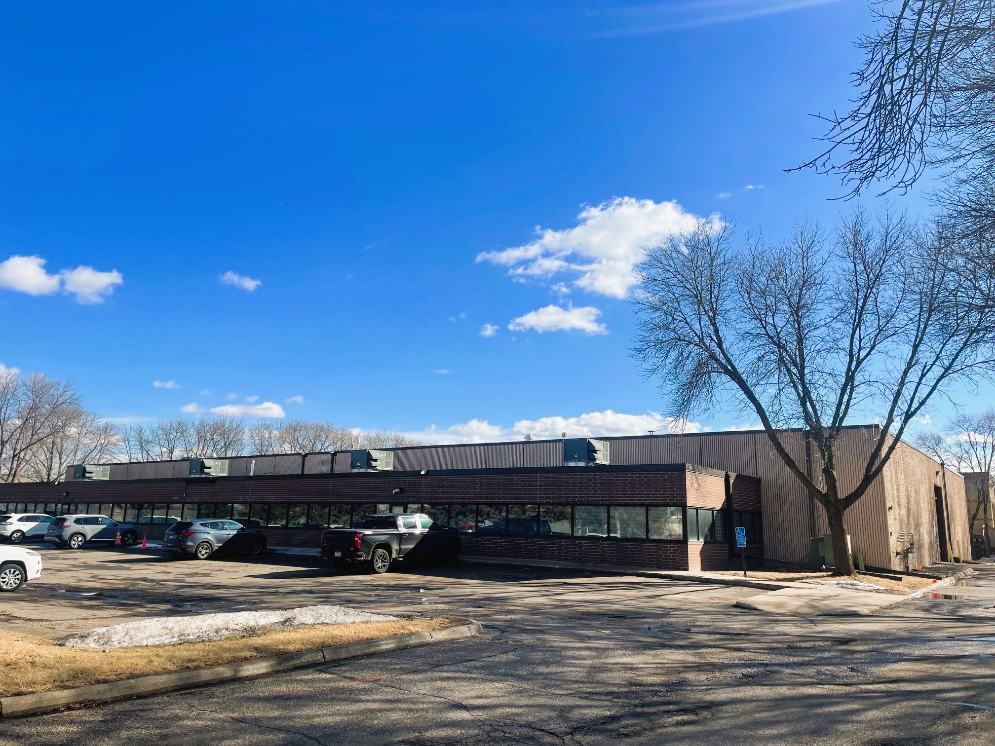 11241-11265 91st Ave N, Maple Grove, MN for lease Building Photo- Image 1 of 1
