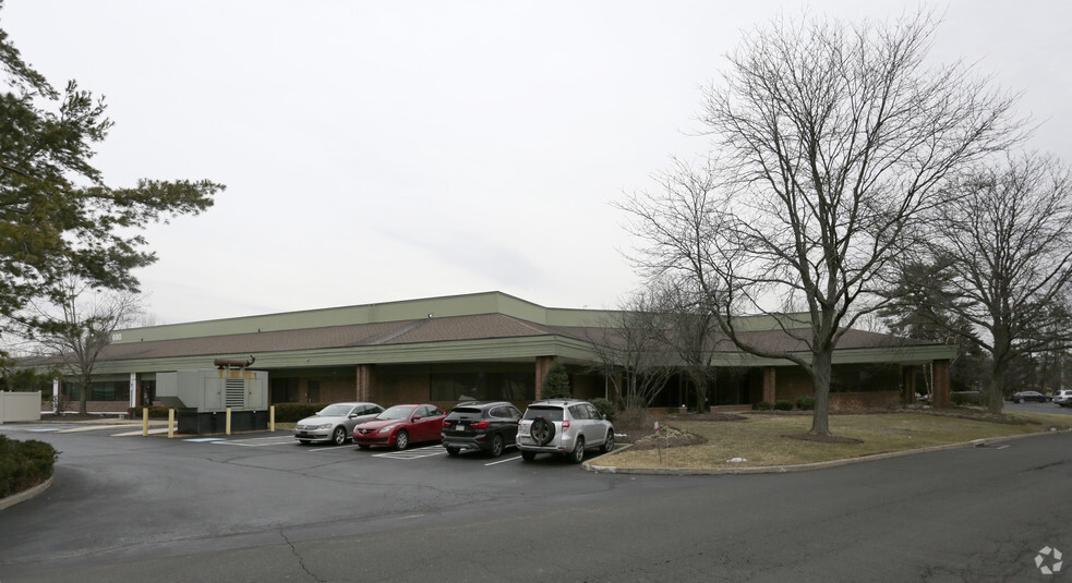 650 Dresher Rd, Horsham, PA for lease - Primary Photo - Image 1 of 4