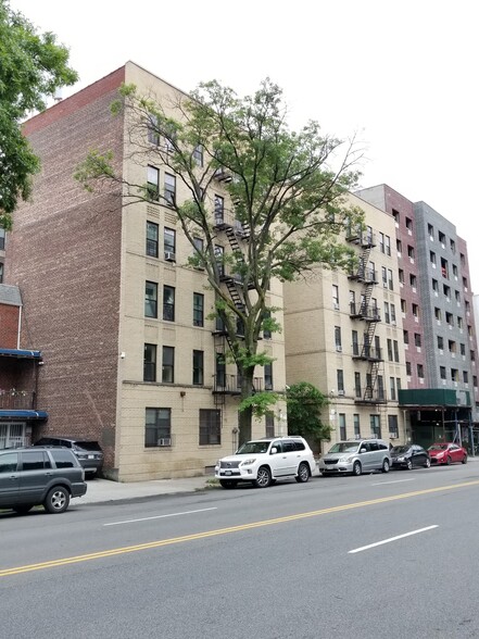 2440 Bronx Park E, Bronx, NY for sale - Building Photo - Image 1 of 1