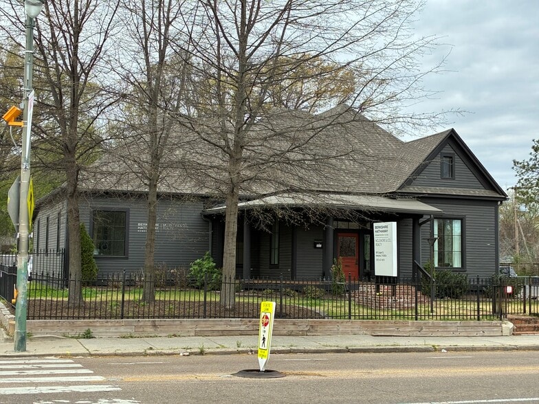 981 S Cooper St, Memphis, TN for lease - Building Photo - Image 3 of 4