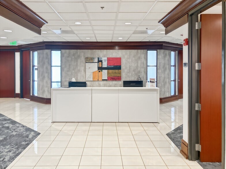 1755 N Brown Rd, Lawrenceville, GA à louer - Photo intérieure - Image 1 de 3