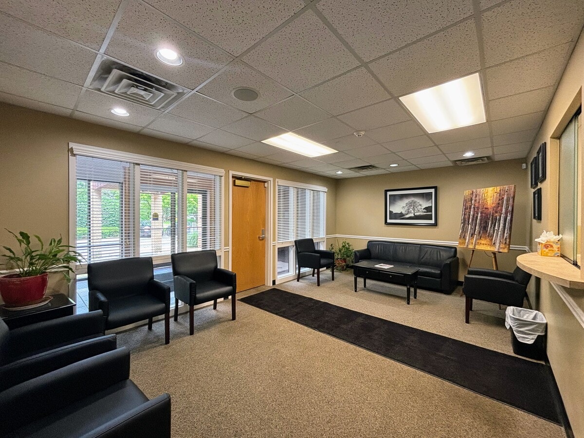 660 Cooper Rd, Westerville, OH 43081 - Unit 300 - - Interior Photo - Image 1 of 20