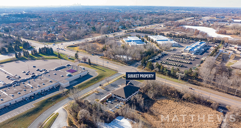 4700 Lexington Ave N, Shoreview, MN à louer - Photo du bâtiment - Image 3 de 3