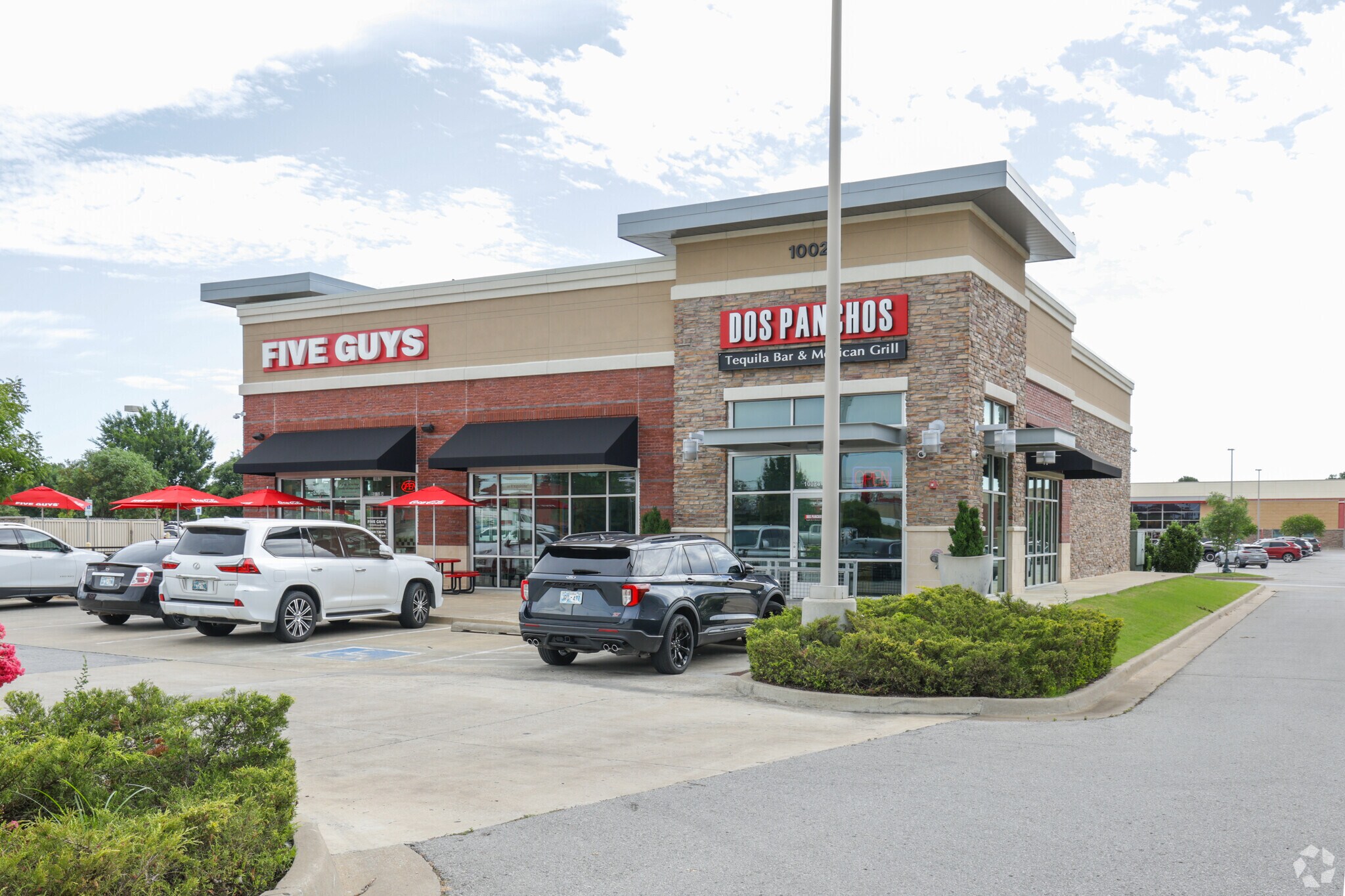 10025 S Memorial Dr, Tulsa, OK for lease Building Photo- Image 1 of 10