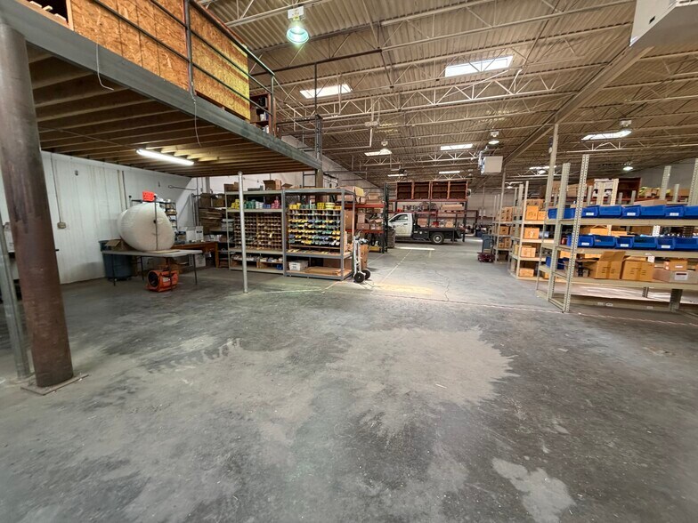 6810 S Jordan Rd, Centennial, CO à louer - Photo du bâtiment - Image 2 de 14