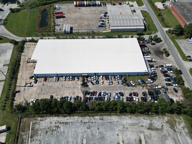 550 Telfair Rd, Savannah, GA à louer - Photo du bâtiment - Image 2 de 4