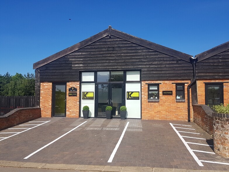Alderton Rd, Towcester for lease - Building Photo - Image 2 of 11