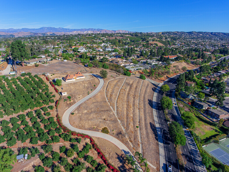 205-275 Earl Joseph, Camarillo, CA à vendre - Aérien - Image 3 de 7