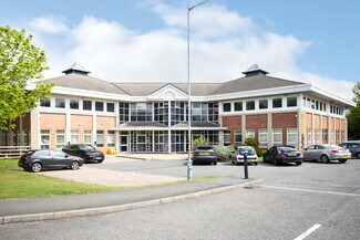 Plus de détails pour Abbey Rd, Pity Me - Coworking à louer