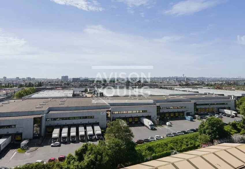 Flex in Le Bourget for lease - Building Photo - Image 1 of 2
