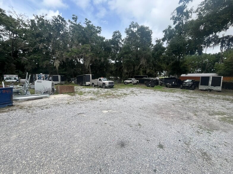 2530 NE 36th Ave, Ocala, FL for lease - Building Photo - Image 3 of 6