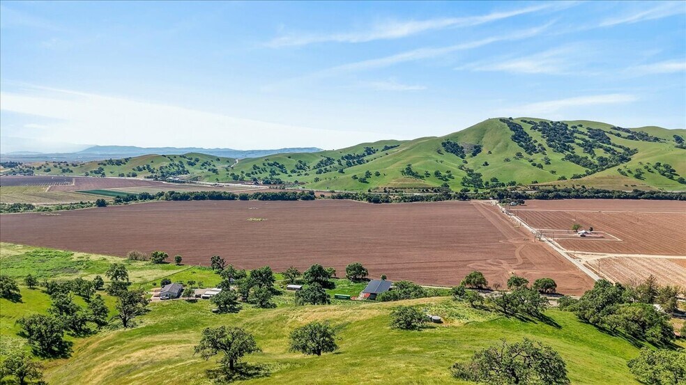 0 Walnut Ave, Hollister, CA à vendre - Photo du bâtiment - Image 3 de 23