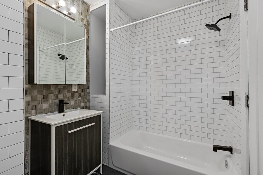 19 Jewett Ave, Jersey City, NJ à vendre - Photo intérieure - Image 3 de 28