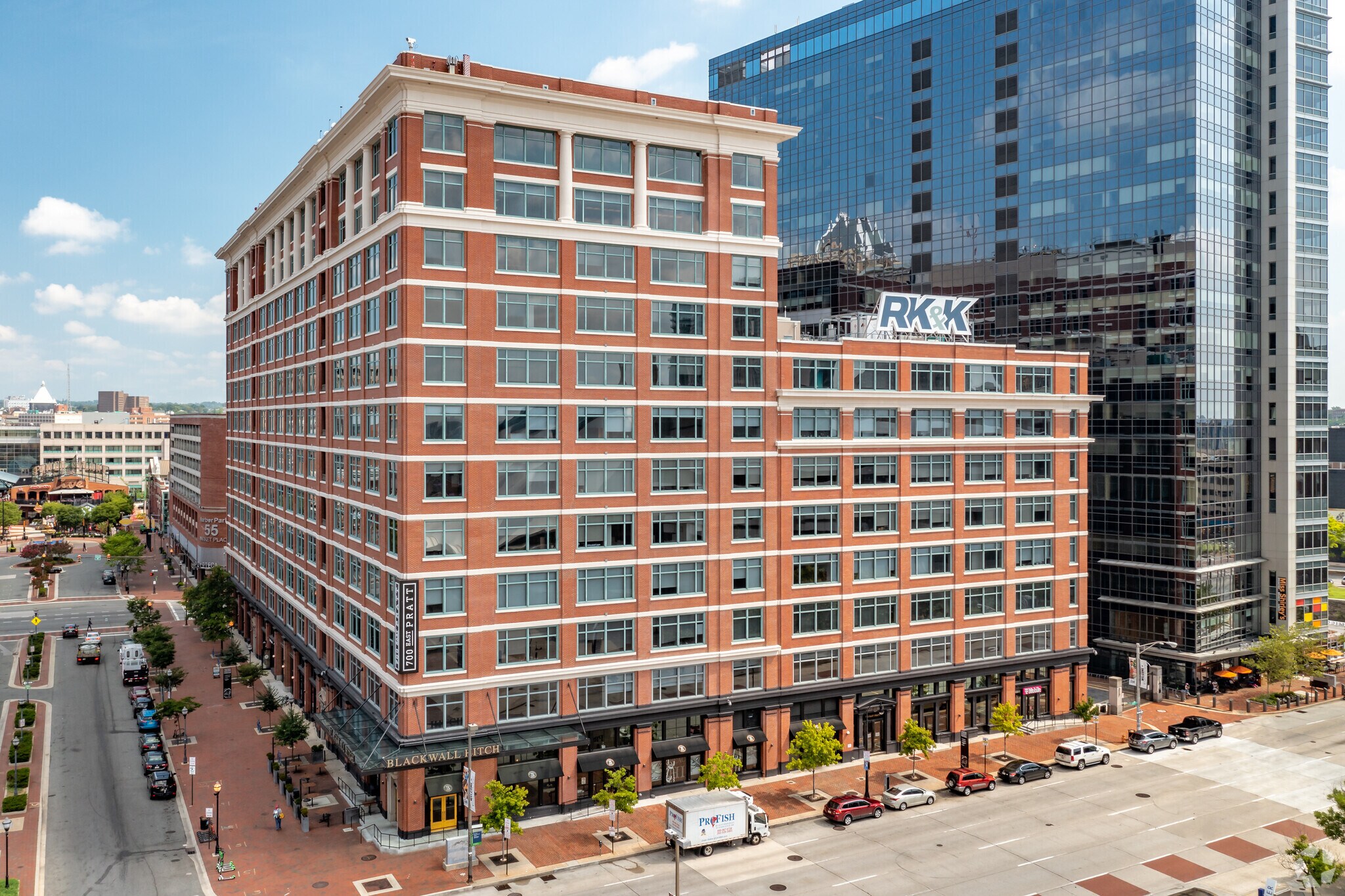 700 E Pratt St, Baltimore, MD à louer Photo du bâtiment- Image 1 de 9