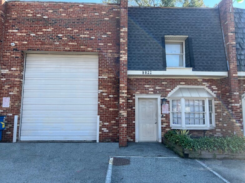 8022 Old Alexandria Ferry Rd, Clinton, MD à vendre - Photo du bâtiment - Image 3 de 29