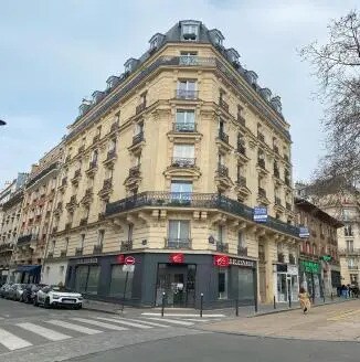 Commerce de détail dans Paris à louer Photo du bâtiment- Image 1 de 3