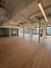 1333 N Kingsbury St, Chicago, IL for lease Interior Photo- Image 2 of 13