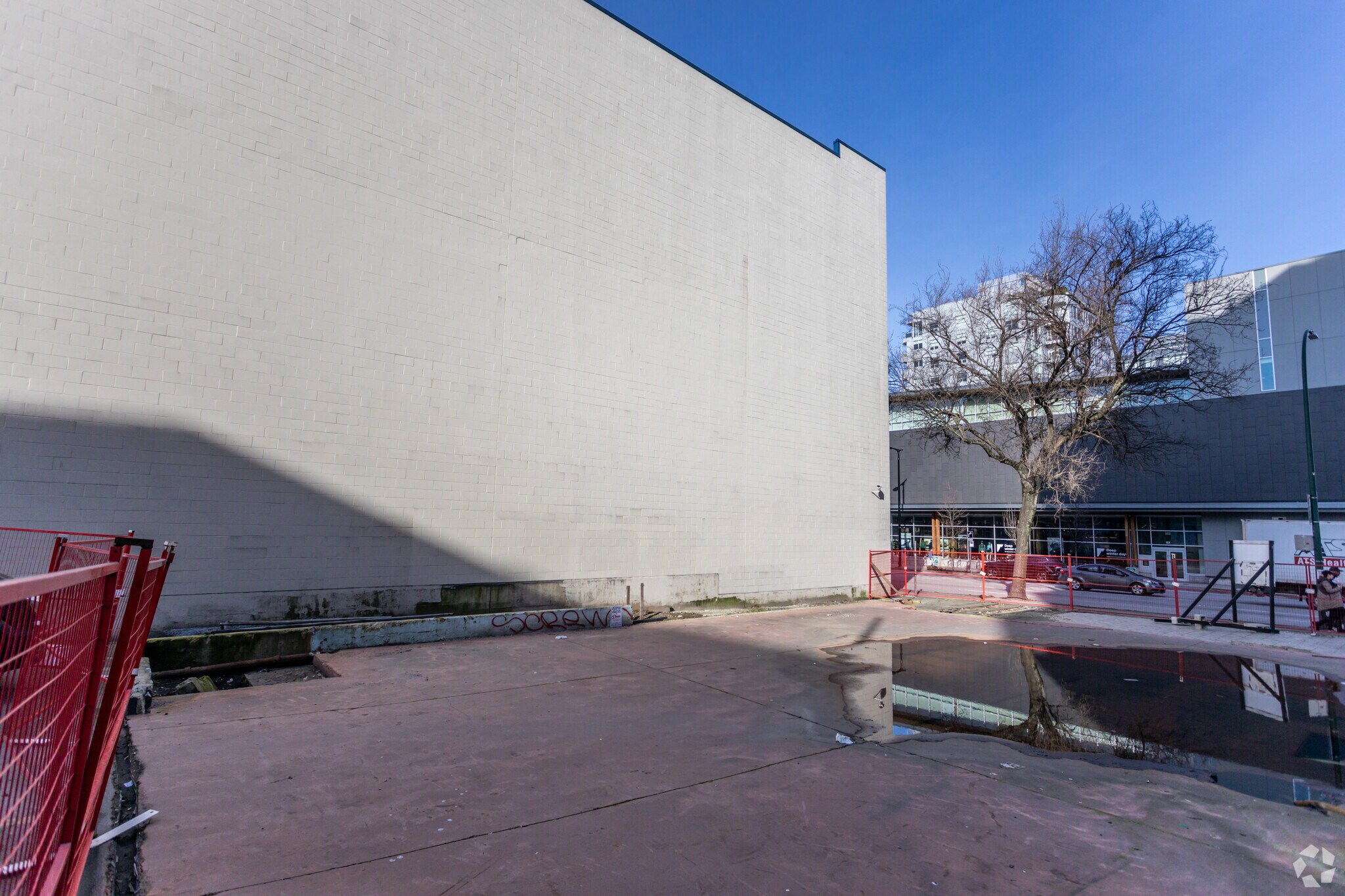 160 2nd Ave E, Vancouver, BC for sale Primary Photo- Image 1 of 1