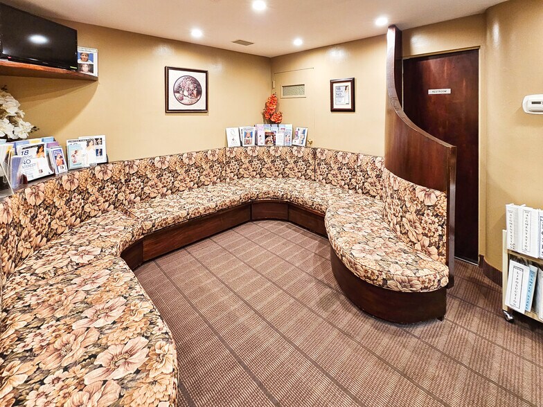 870 5th Ave, New York, NY à louer - Photo intérieure - Image 3 de 16