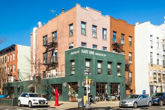 Plus de détails pour 384 Court St, Brooklyn, NY - Commerce de détail à louer