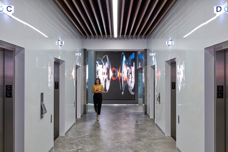 1 Tower Center Blvd, East Brunswick, NJ à louer - Photo intérieure - Image 3 de 8