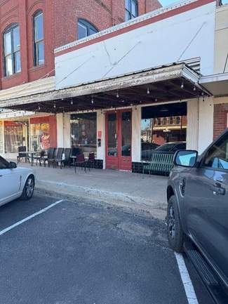 More details for 303 Main St, Smithville, TX - Retail for Sale