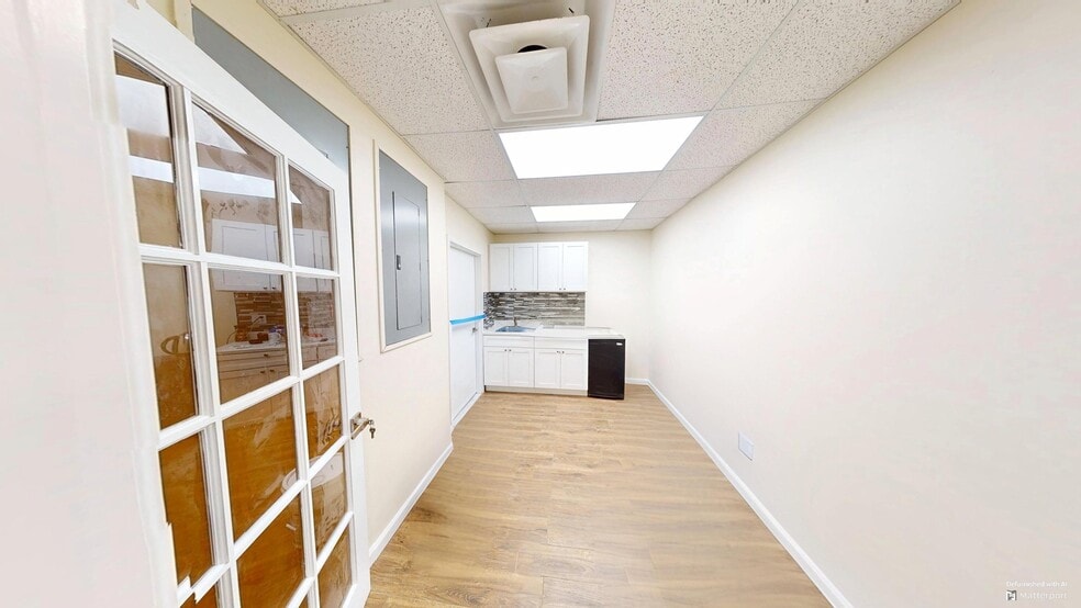 1723 E 12th St, Brooklyn, NY for lease - Building Photo - Image 2 of 7