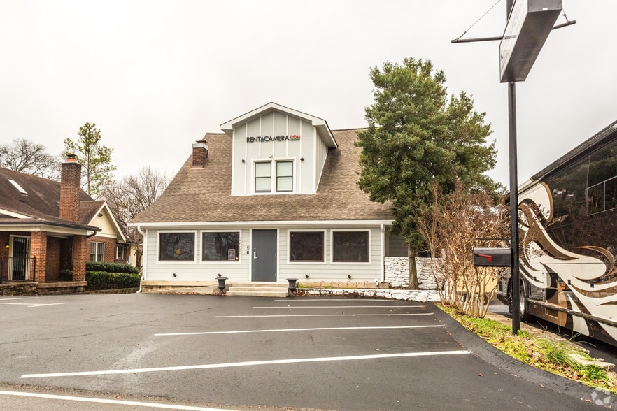 2605 Westwood Dr, Nashville, TN for sale - Building Photo - Image 2 of 11