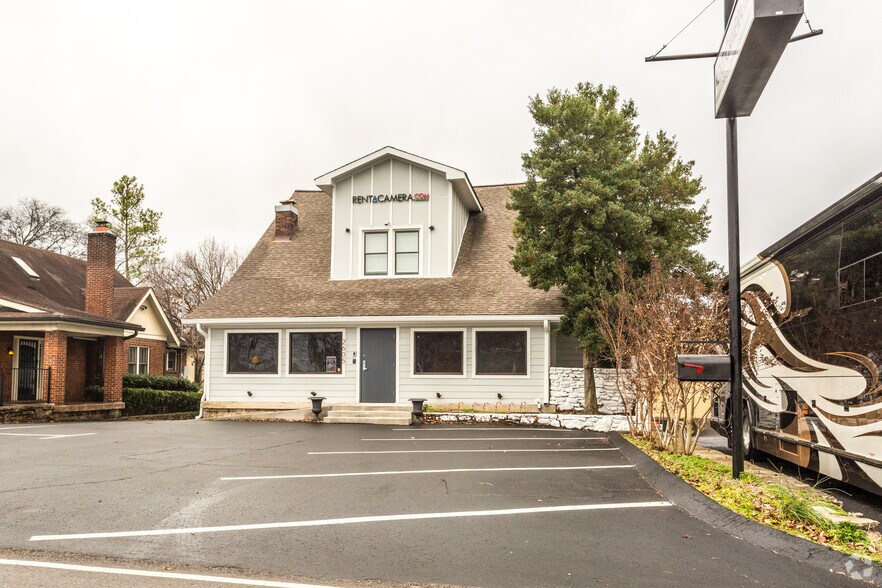 2605 Westwood Dr, Nashville, TN à vendre - Photo du bâtiment - Image 2 de 11