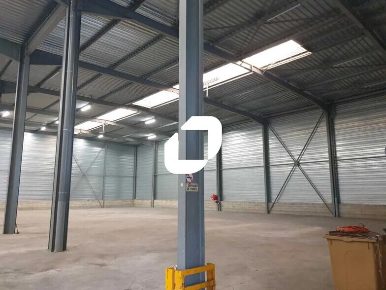 Office in Vitry-sur-Seine for lease - Building Photo - Image 2 of 20