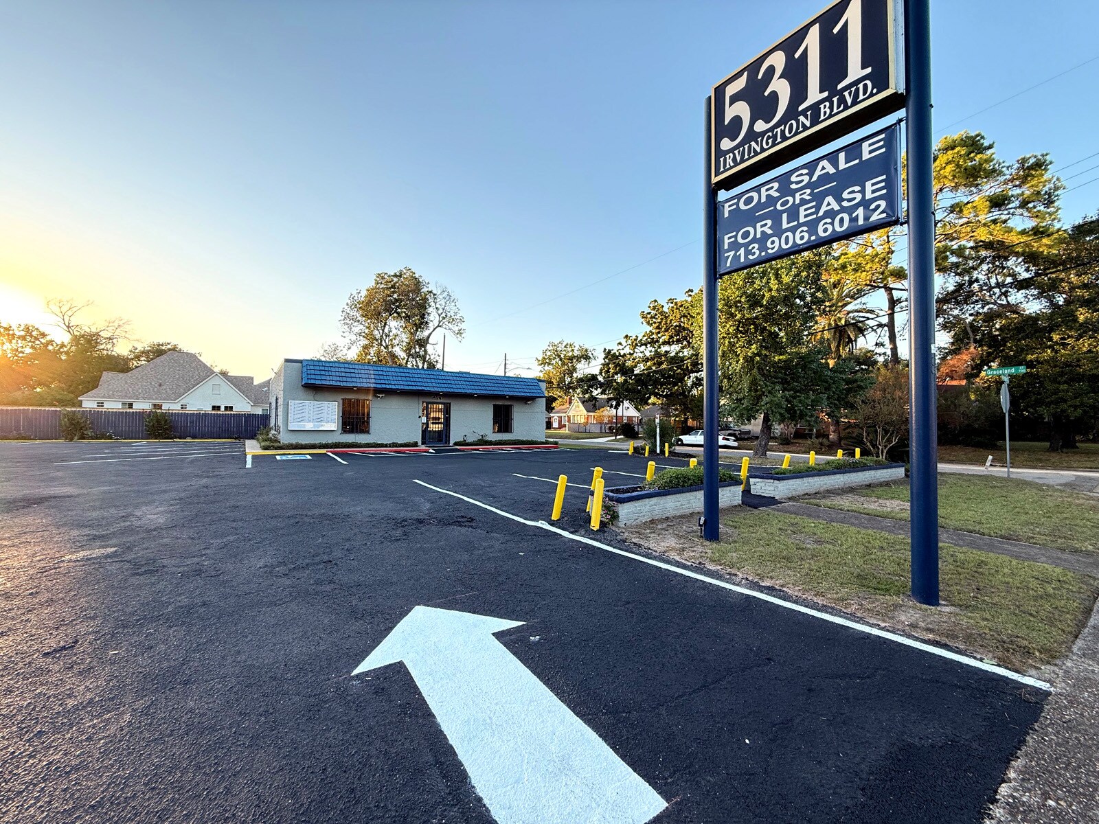 5311 Irvington Blvd, Houston, TX à vendre Photo du bâtiment- Image 1 de 1