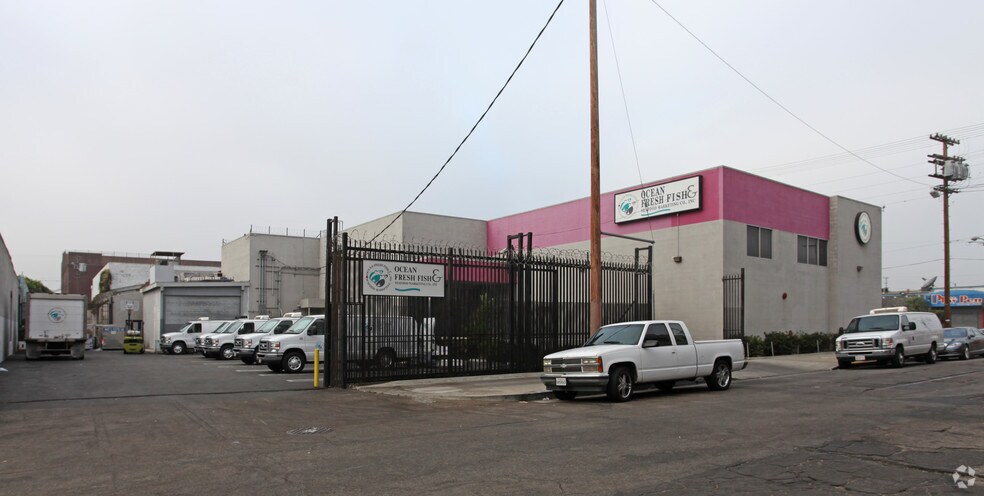 1100 S Santa Fe Ave, Los Angeles, CA à louer - Photo du bâtiment - Image 2 de 32
